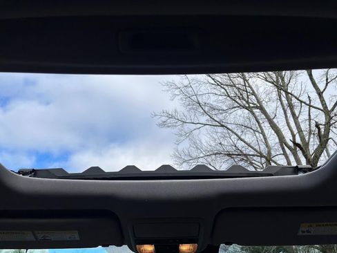 Used 2019 Honda Pilot Touring image 23