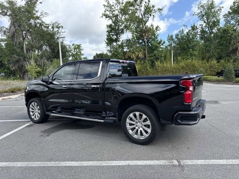 Used 2021 Chevrolet Silverado 1500 High Country w/ Technology Package AWD/4WD image 5