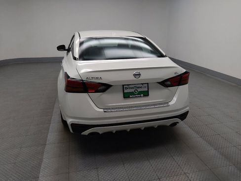 Used 2021 Nissan Altima 2.5 SL FWD image 6