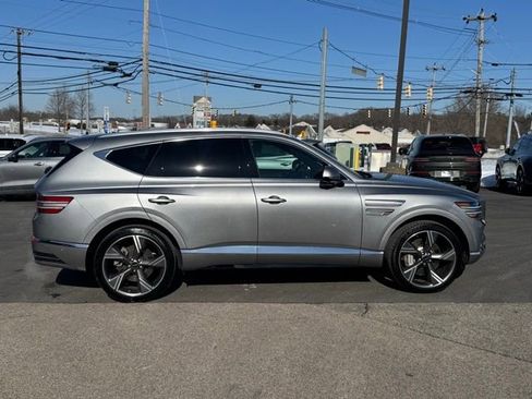 Certified 2025 Genesis GV80 3.5T Prestige image 17