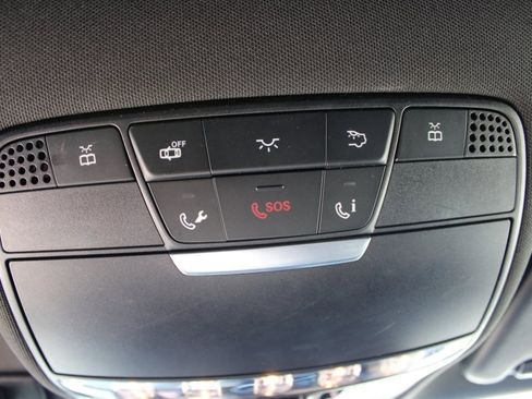 Used 2018 Mercedes-Benz C 300 Sedan image 22