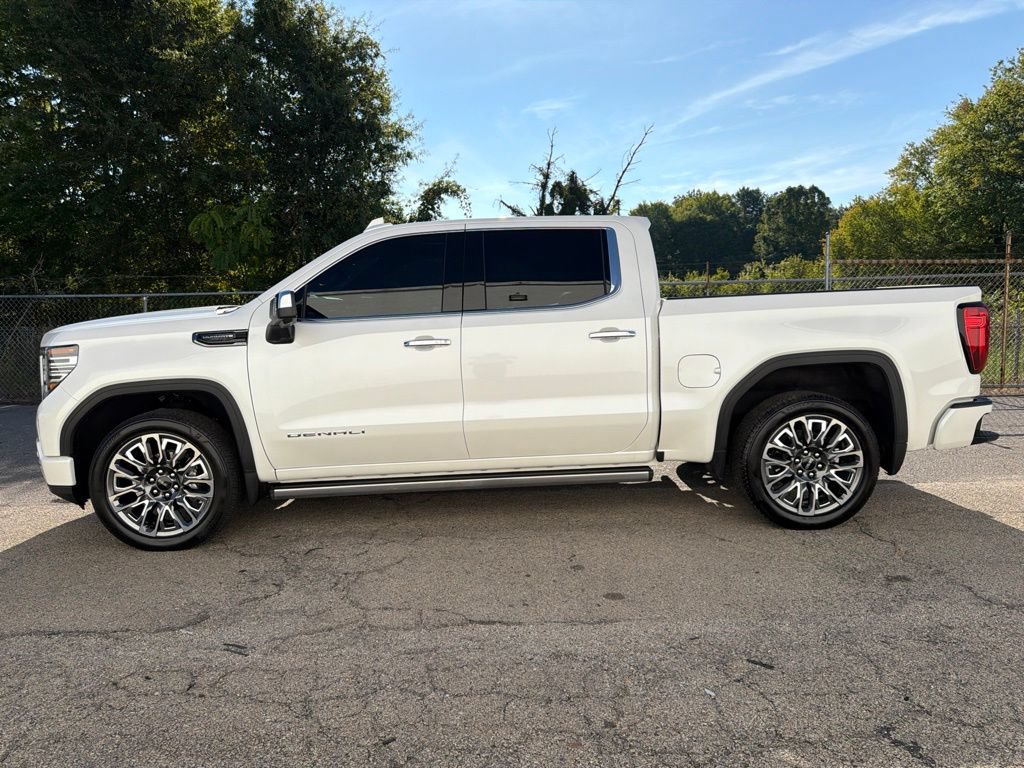 Used 2025 GMC Sierra 1500 Denali Ultimate AWD/4WD image 5