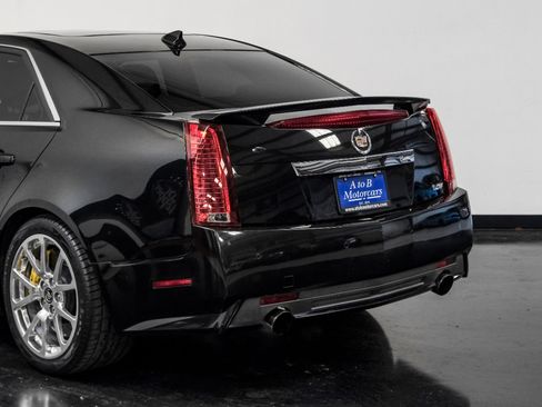Used 2011 Cadillac CTS V image 14