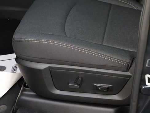New 2026 RAM 2500 Big Horn AWD/4WD image 16