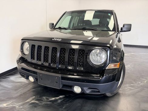 Used 2016 Jeep Patriot Sport w/ Power Value Group AWD/4WD image 17