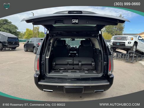 Used 2014 Cadillac Escalade Premium image 7