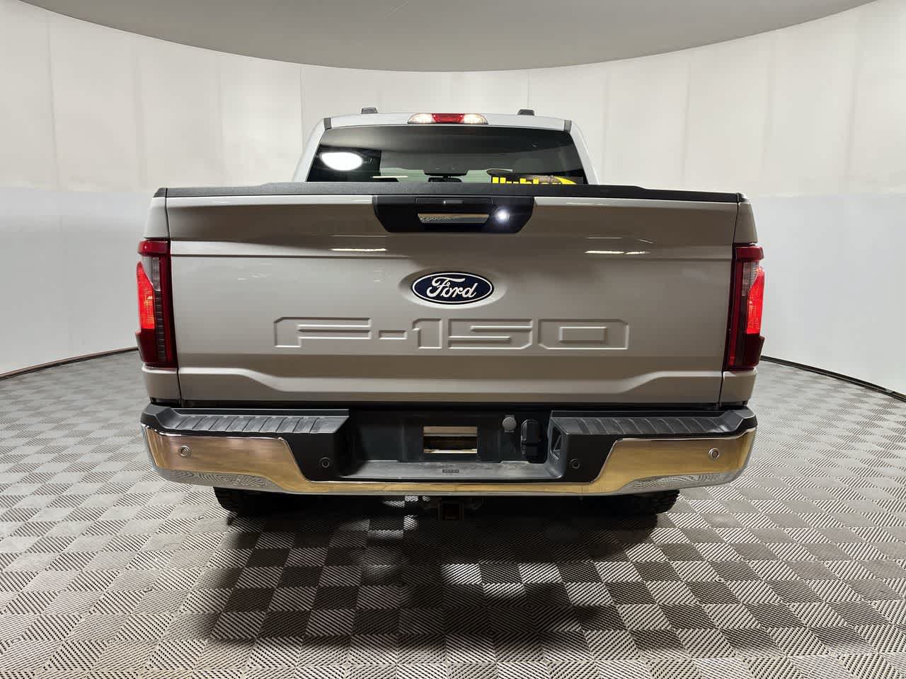 Used 2024 Ford F150 XLT AWD/4WD image 7