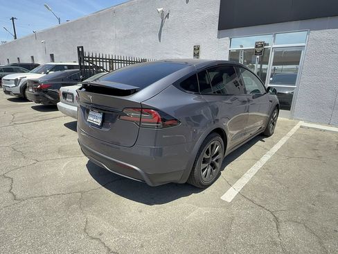 Used 2023 Tesla Model X AWD/4WD image 3