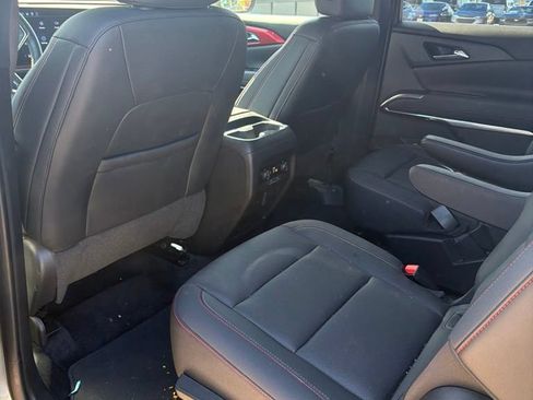 Used 2024 Chevrolet Traverse Z71 w/ Enhanced Driving Package AWD/4WD image 5