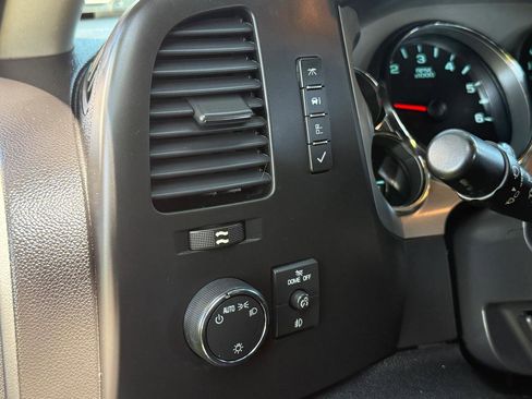 Used 2012 Chevrolet Silverado 1500 LT image 20