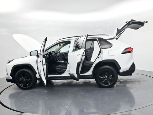 Used 2024 Toyota RAV4 XLE FWD image 68