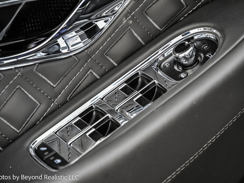 Used 2023 Bentley Continental GT V8 image 28
