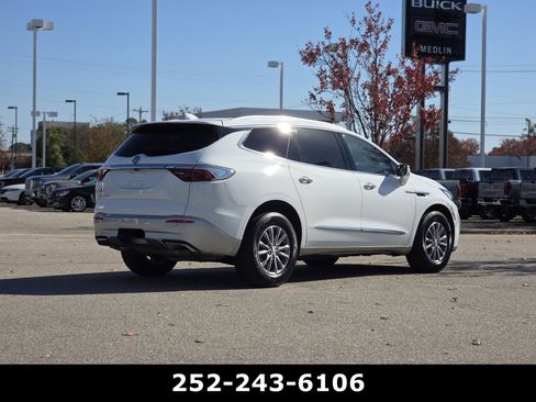 Used 2023 Buick Enclave Essence w/ Trailering Package, 5000 lbs. image 7