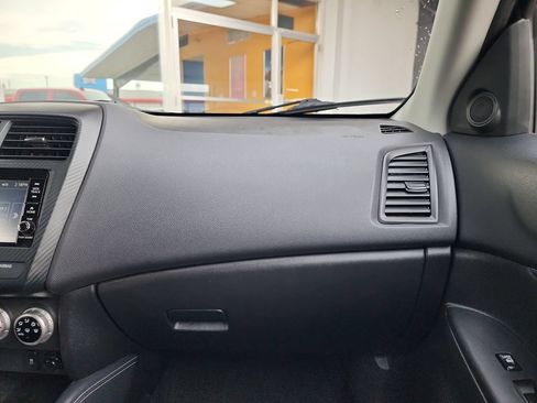 Used 2025 Mitsubishi Outlander Sport ES AWD/4WD image 21