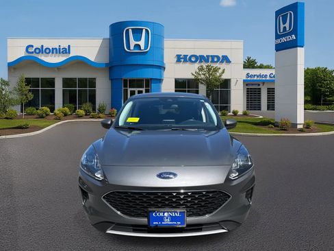 Used 2022 Ford Escape SE image 10