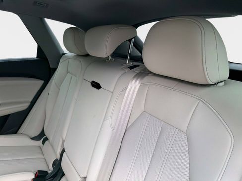 Used 2025 Audi Q5 Premium Plus image 31