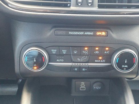 Used 2025 Ford Escape ST-Line FWD image 20