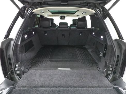Used 2024 Land Rover Range Rover SE AWD/4WD image 31