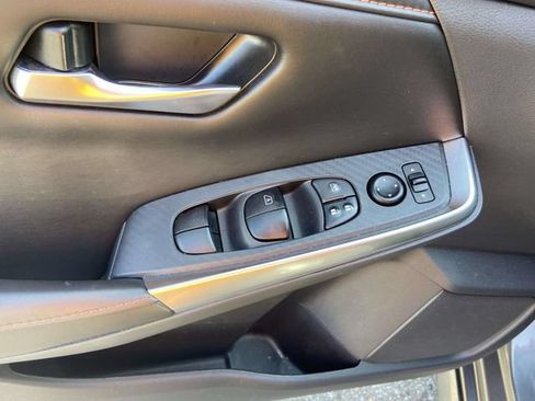 Used 2022 Nissan Sentra SR w/ Electronics Package FWD image 14
