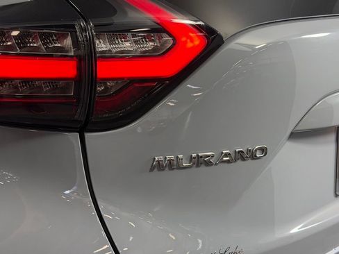 Used 2024 Nissan Murano SL FWD image 11