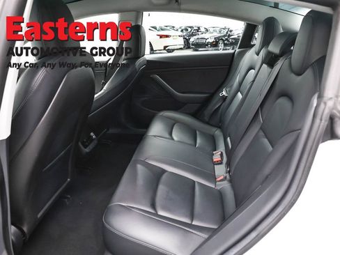 Used 2019 Tesla Model 3 Standard Range Plus RWD image 16
