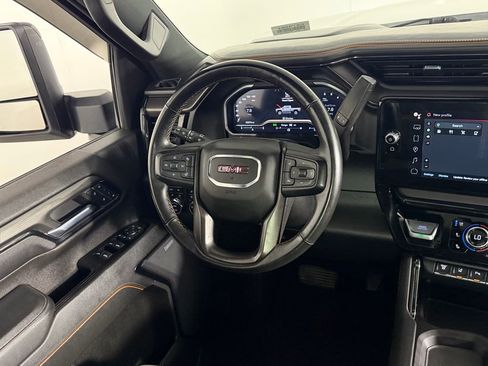 Used 2024 GMC Sierra 3500 AT4 w/ AT4 Premium Plus Package AWD/4WD image 11