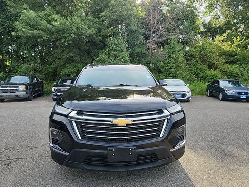 Used 2023 Chevrolet Traverse LT w/ LPO, Floor Liner Package AWD/4WD image 8