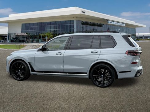 Certified 2025 BMW X7 xDrive40i w/ M Sport Package AWD/4WD image 7