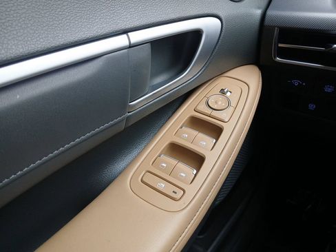 Certified 2025 Hyundai Sonata Limited FWD image 25