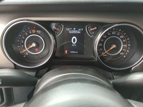 Used 2021 Jeep Gladiator Sport image 10