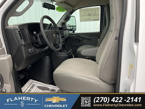 New 2026 Chevrolet Express 3500 w/ Power Convenience Package image 9