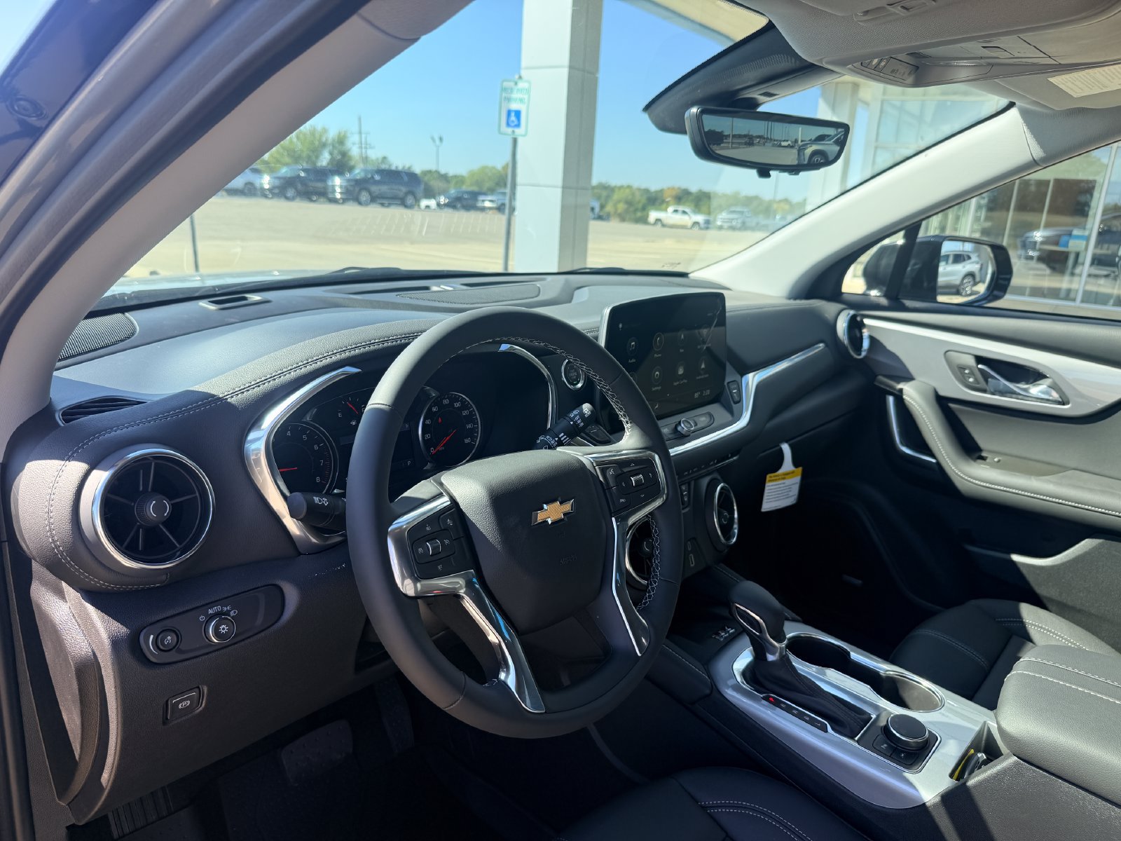 New 2026 Chevrolet Blazer LT w/ Sound & Technology Package FWD image 15