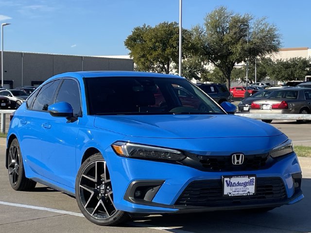 Used 2024 Honda Civic Sport Touring image 2
