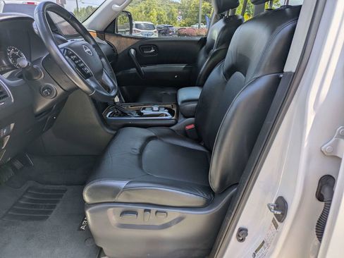 Used 2021 Nissan Armada SL w/ Captain's Chairs Package RWD image 18