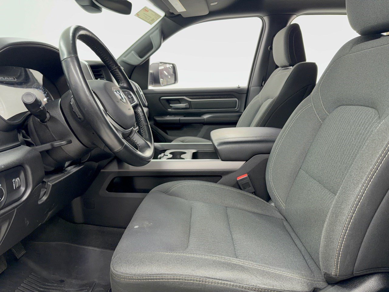 Used 2022 RAM 1500 Big Horn AWD/4WD image 5