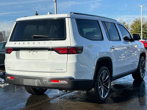 Used 2022 Jeep Wagoneer Series III w/ Premium Group I image 7