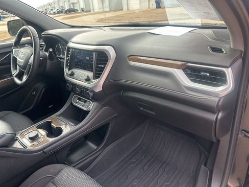 Used 2023 GMC Acadia SLE w/ Driver Convenience Package image 44