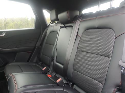 New 2026 Ford Escape ST-Line w/ Tech Pack #1 AWD/4WD image 24