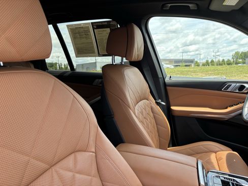 Used 2024 BMW X5 sDrive40i w/ M Sport Package RWD image 35