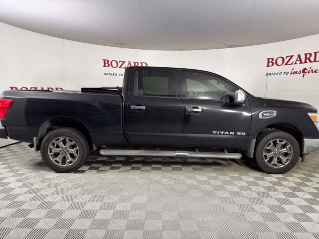 Used 2018 Nissan Titan SL w/ Chrome Package AWD/4WD image 13