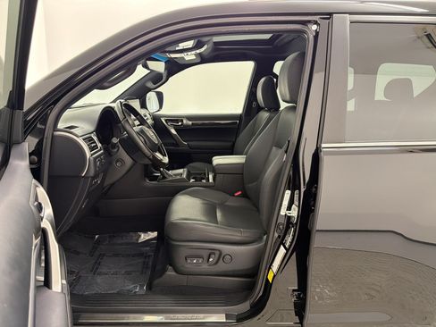 Certified 2023 Lexus GX 460 Premium w/ Accessory Package AWD/4WD image 5