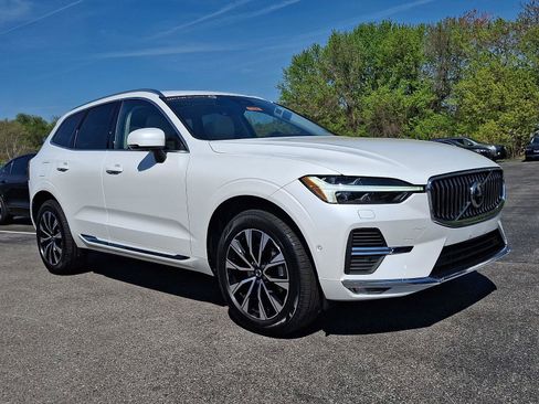 Certified 2023 Volvo XC60 B5 Plus w/ Climate Package AWD/4WD image 1