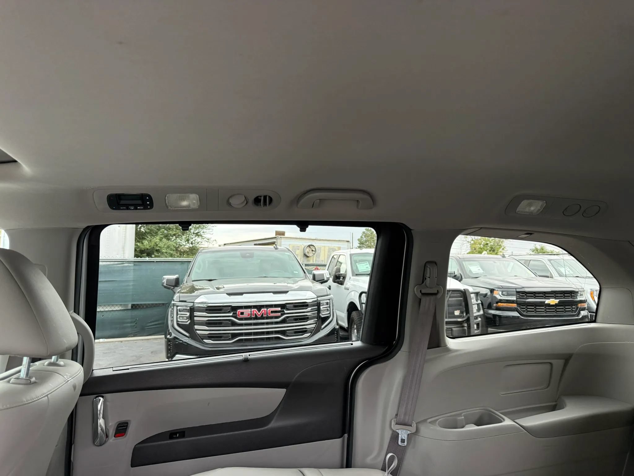 Used 2015 Honda Odyssey EX-L image 34