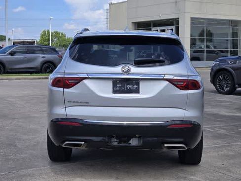 Used 2022 Buick Enclave Premium FWD image 5