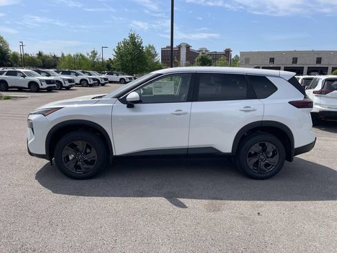 New 2026 Nissan Rogue SV FWD image 6