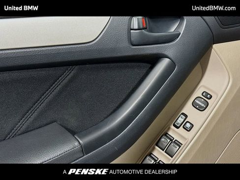 Used 2007 Toyota 4Runner SR5 image 3
