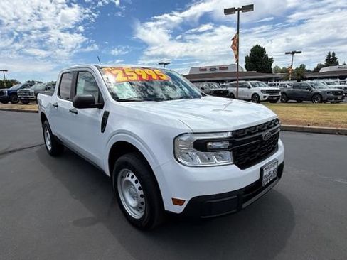 Used 2022 Ford Maverick XL FWD image 2