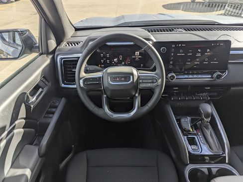 New 2026 GMC Canyon Elevation image 3