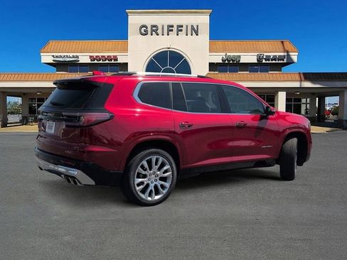 Used 2024 GMC Acadia Denali w/ Super Cruise Package image 4