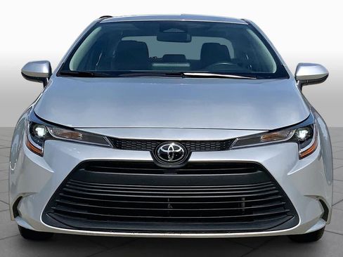 Used 2024 Toyota Corolla LE FWD image 4